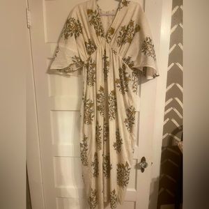Beau & Ro size large dress